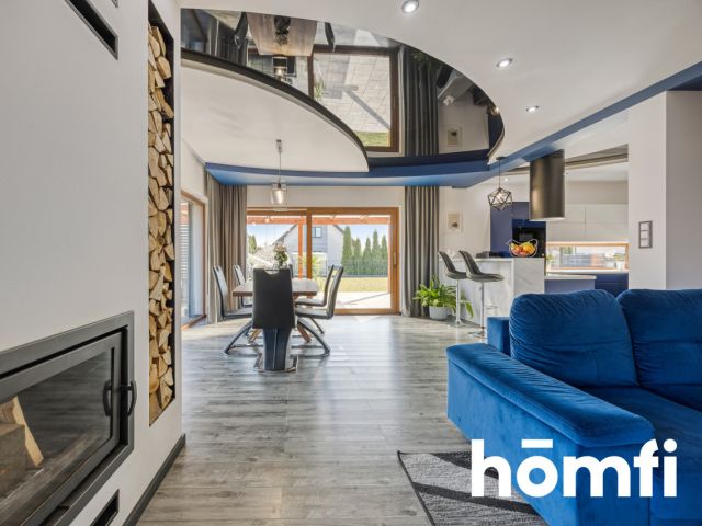 A unique detached house with a beautiful garden and a garage in the building - Дім - Продаж - Rzeszów, Drabinianka