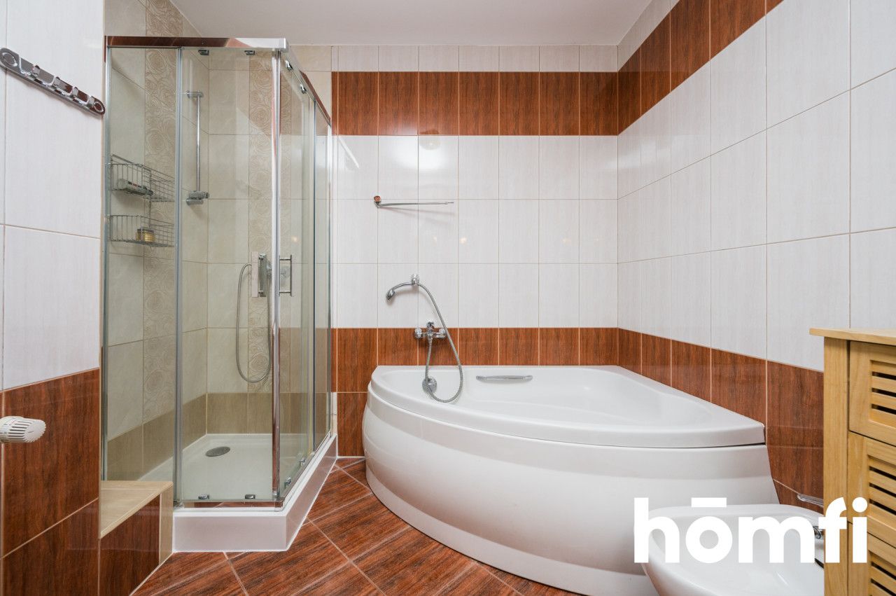 Spacious three-room apartment with a balcony, Grzegórzecka Street - Apartment - Rent - Kraków, Śródmieście / Grzegórzki