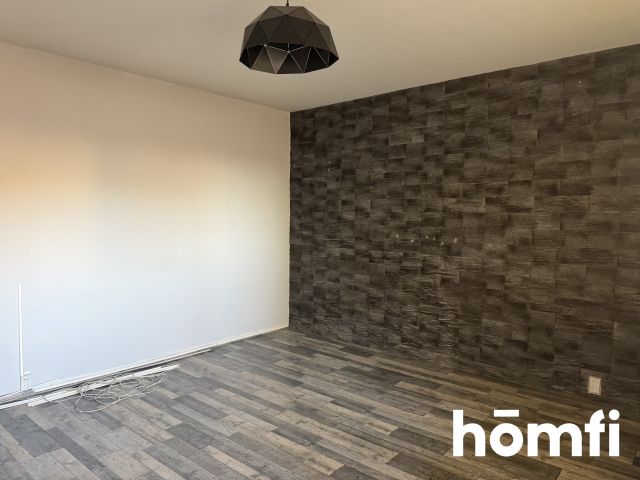 3-Room Apartment + Separate Kitchen, Loggia, Full Ownership, 6th Floor - Apartment - Sale - Kraków, Nowa Huta / Oświecenia