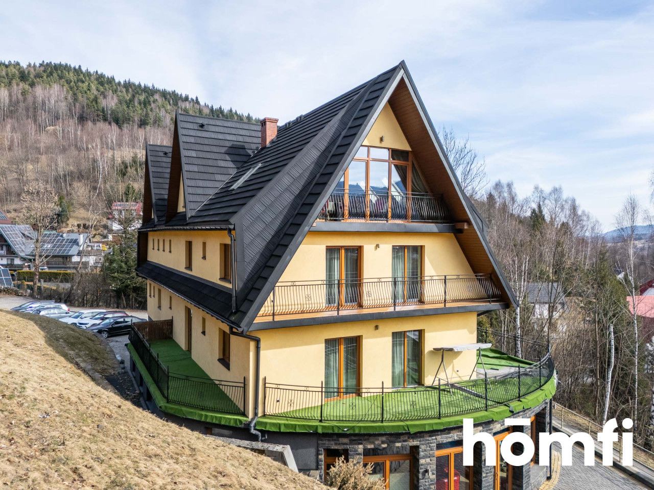 Górski hotel ze strefą wellness i dużym potencjałem inwestycyjnym - Dom - Sprzedaż - Suski, Zawoja