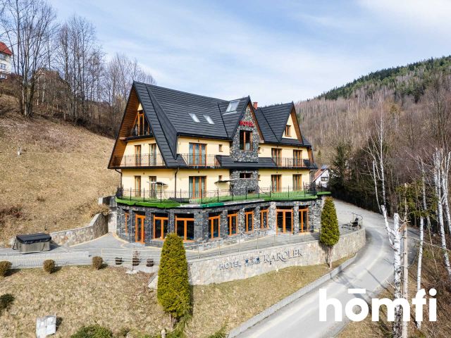 Mountain Hotel with Wellness Area and Development Potentia - Дім - Продаж - Suski, Zawoja