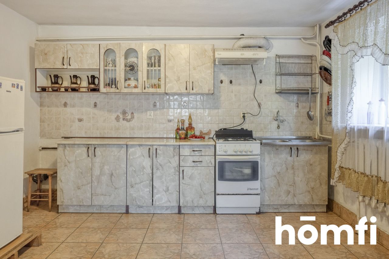 House on a large plot with a car workshop - Дім - Продаж - Rzeszów, Wilkowyja