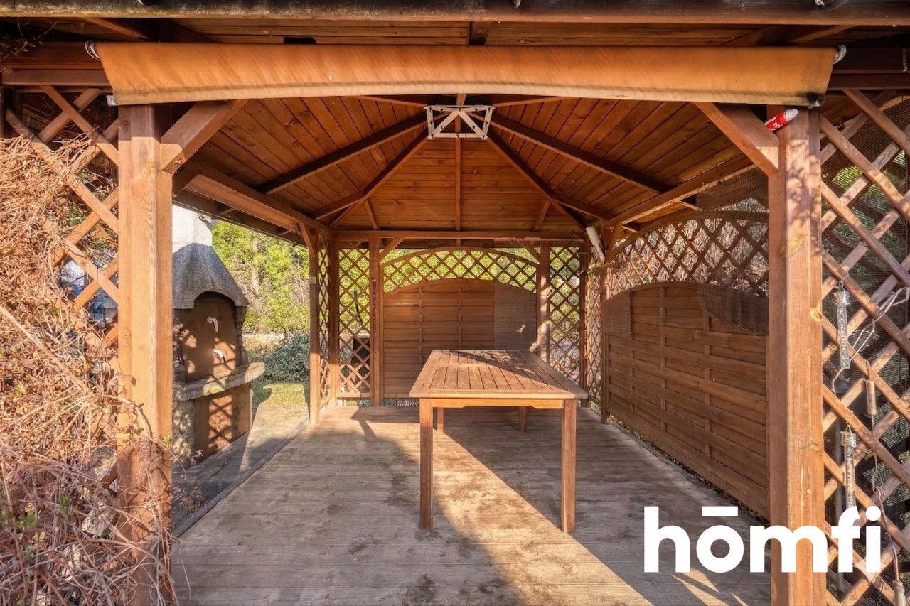 House on a large plot with a car workshop - Дім - Продаж - Rzeszów, Wilkowyja