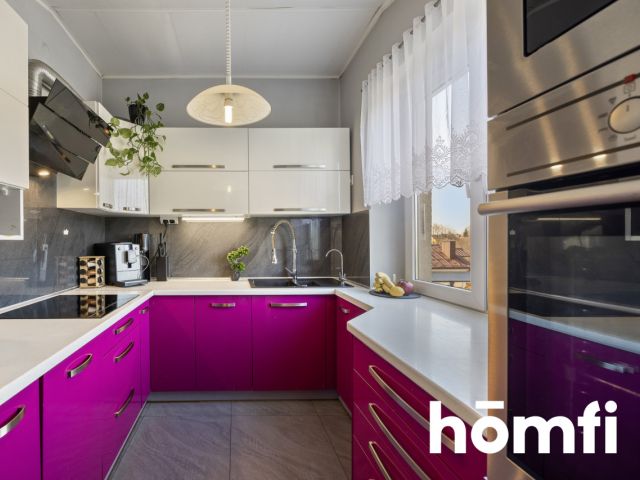 House on a large plot with a car workshop - Дім - Продаж - Rzeszów, Wilkowyja