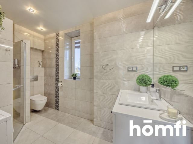 House on a large plot with a car workshop - Дім - Продаж - Rzeszów, Wilkowyja