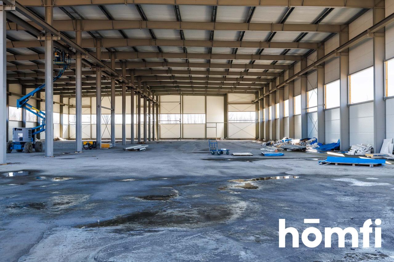 Large hall with overhead rail cranes and a maneuvering area for services or high-tech industry - automotive, electronics, robotics, pharmacy, defense industry | Badeniego | Igołomska | Nowa Huta - Комерційне приміщення - Продаж - Kraków, Nowa Huta