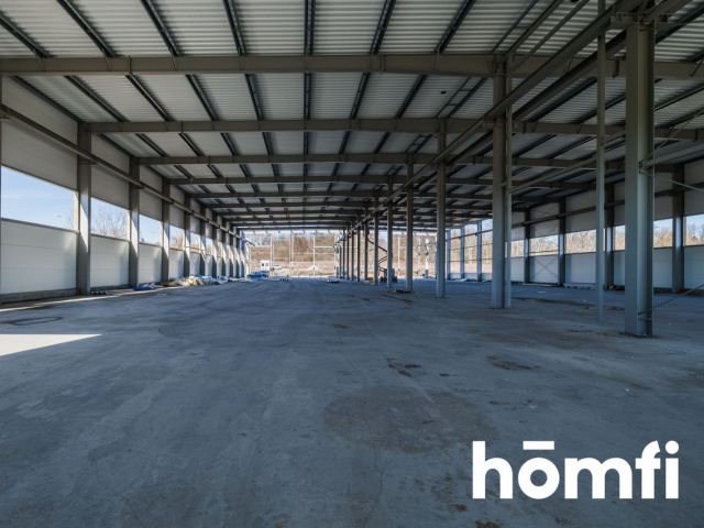 Large hall with overhead rail cranes and a maneuvering area for services or high-tech industry - automotive, electronics, robotics, pharmacy, defense industry | Badeniego | Igołomska | Nowa Huta - Комерційне приміщення - Продаж - Kraków, Nowa Huta