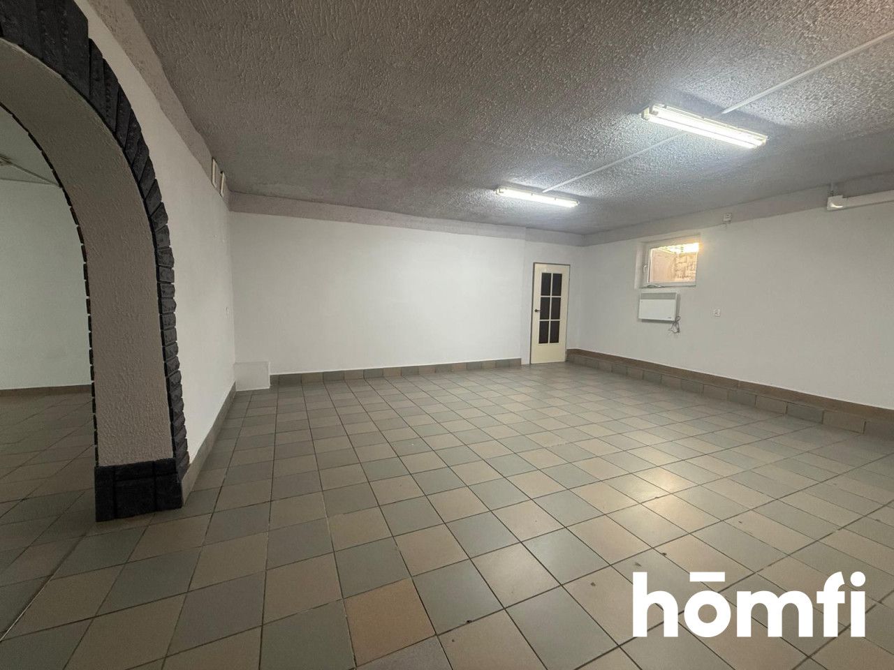 190 m² Commercial Space on Main Road - Комерційне приміщення - Оренда - Zamojski, Łabunie