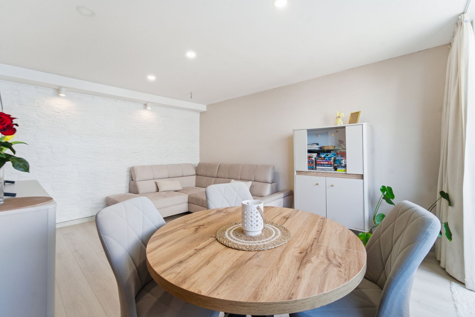 Ready to move in! 3 independent rooms - Квартира - Продаж - Katowice, Tysiąclecia