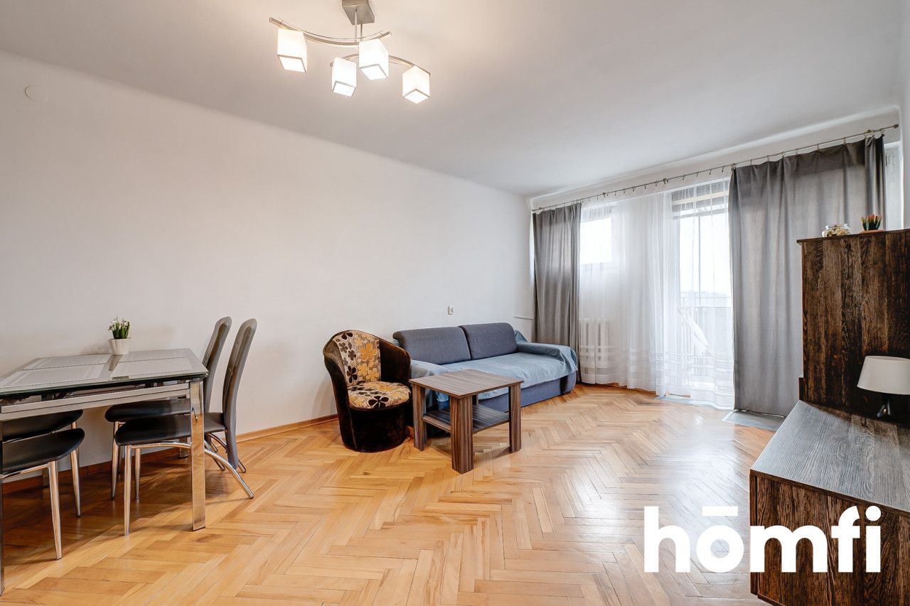 A spacious flat in the quiet XV-lecia residential area, Radom - Apartment - Rent - Radom, Os. XV-lecia