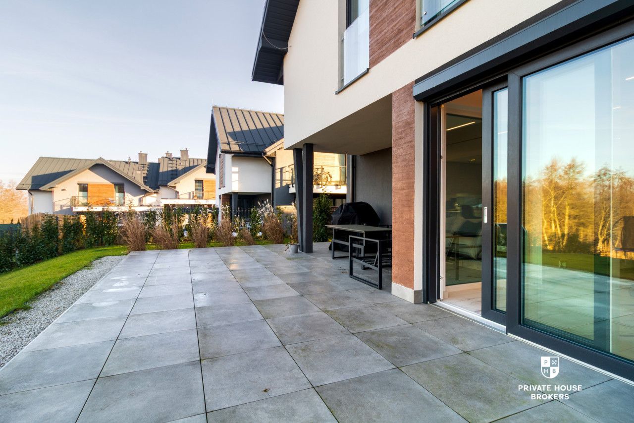 Luksusowy , dwupoziomowy dom z przestronnym ogrodem w Mogilanach - Dom - Sprzedaż - Krakowski, Mogilany