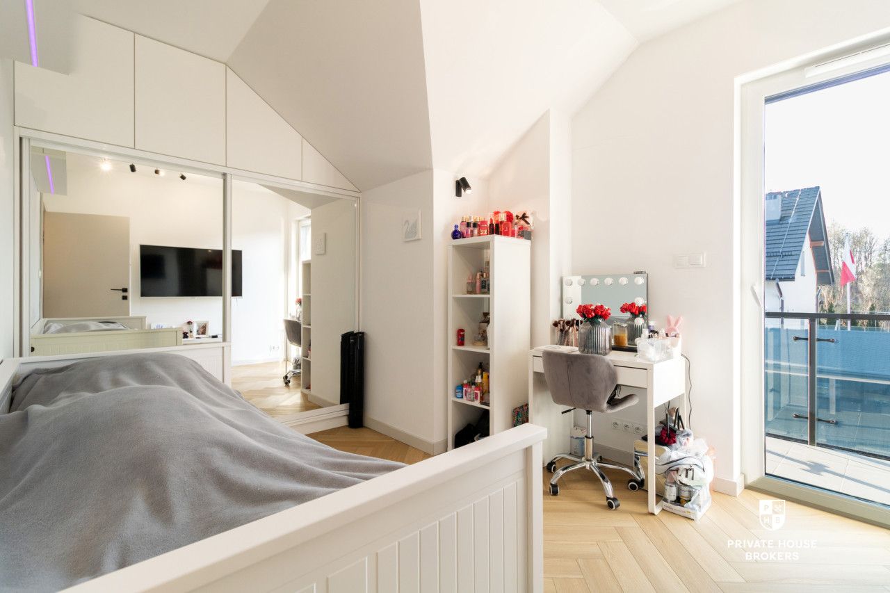 Luksusowy , dwupoziomowy dom z przestronnym ogrodem w Mogilanach - Dom - Sprzedaż - Krakowski, Mogilany