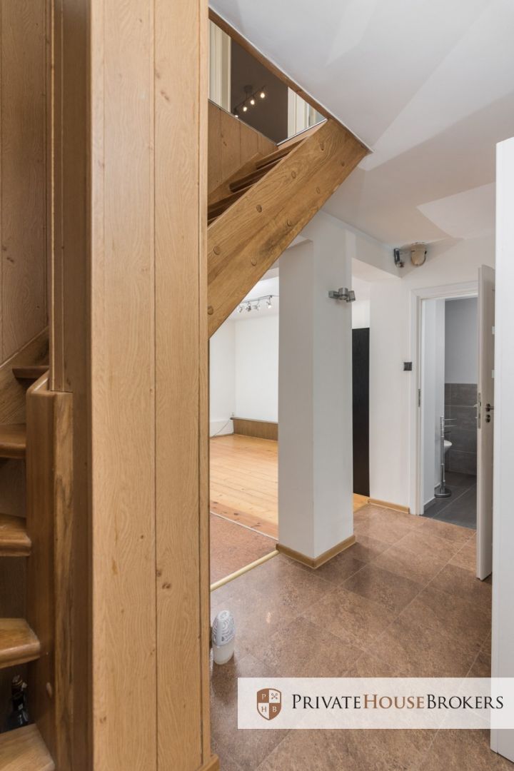 Dwupoziomowe mieszkanie tuż obok Ronda Mogilskiego - Mieszkanie - Sprzedaż - Kraków, Śródmieście