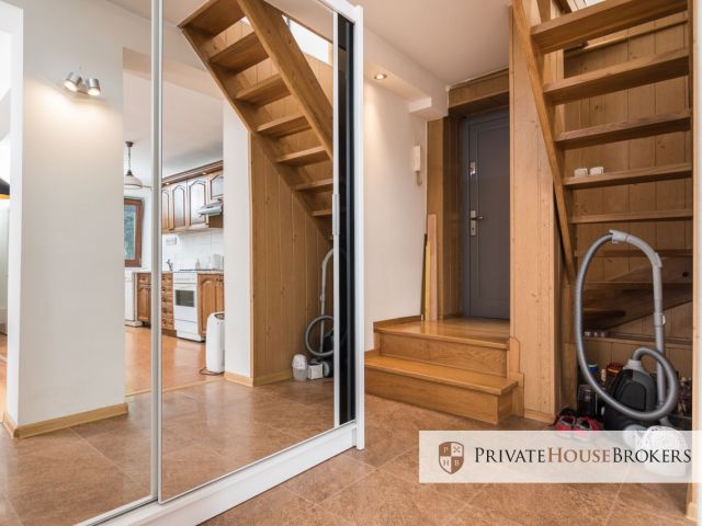 Dwupoziomowe mieszkanie tuż obok Ronda Mogilskiego - Mieszkanie - Sprzedaż - Kraków, Śródmieście