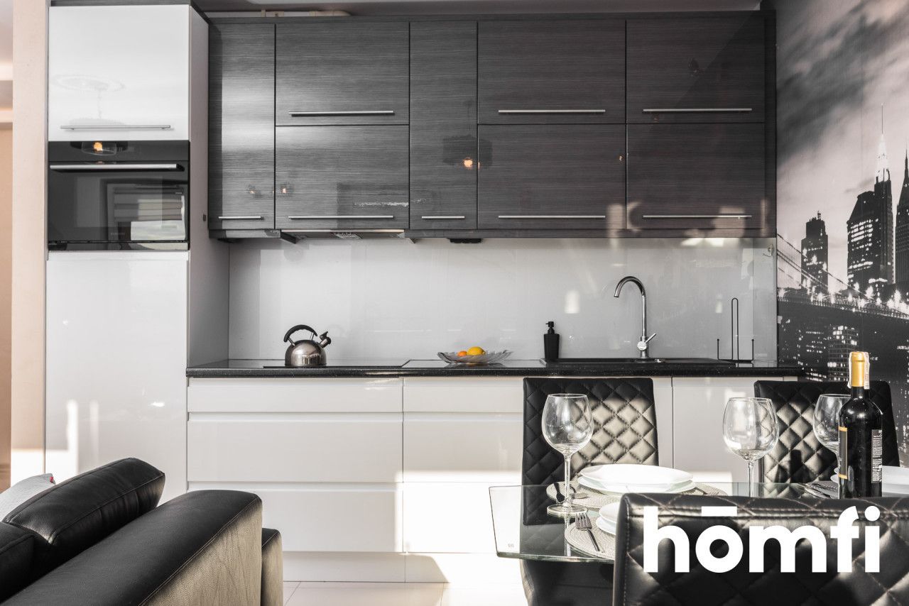 Comfortable 3-room apartment with balcony and 2 garages near Bagry - Apartment - Rent - Kraków, Podgórze / Przewóz