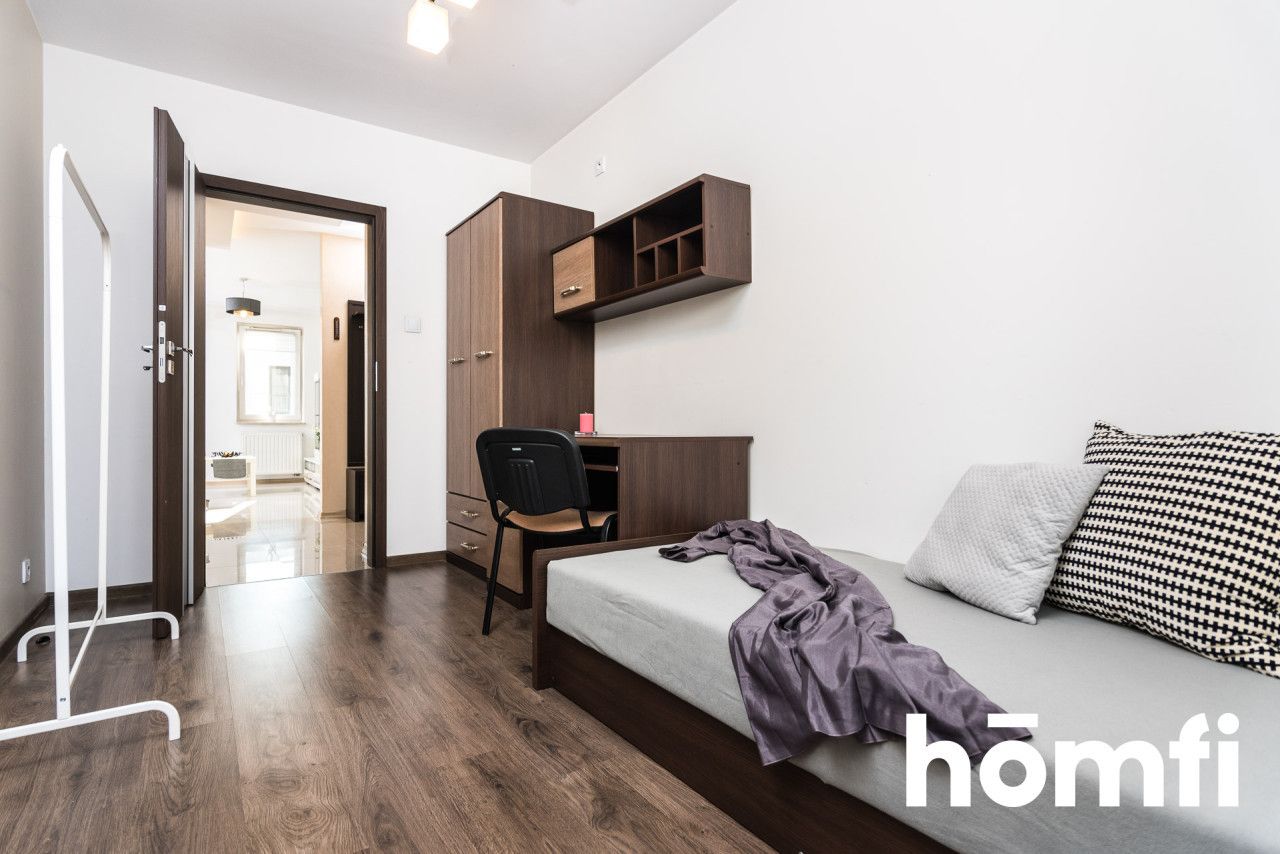 Comfortable 3-room apartment with balcony and 2 garages near Bagry - Apartment - Rent - Kraków, Podgórze / Przewóz