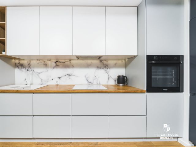 Air-conditioned three-room apartment 61m2 with 2 balconies in the Wielicka Garden investment - Apartment - Rent - Kraków, Podgórze