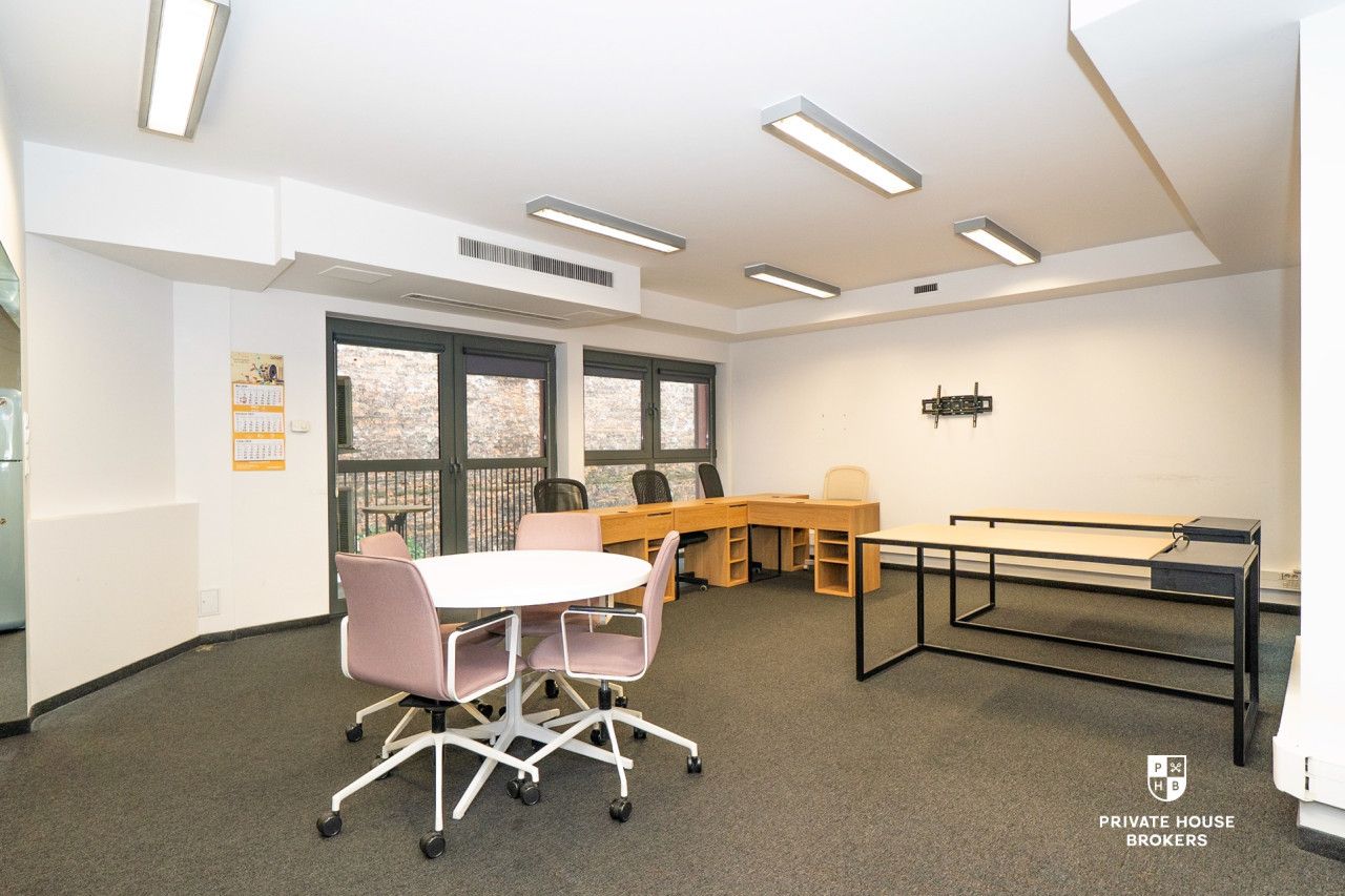Office space for rent Plac na Grobach 58 sqm - Commercial premises - Rent - Kraków, Śródmieście / Stare Miasto