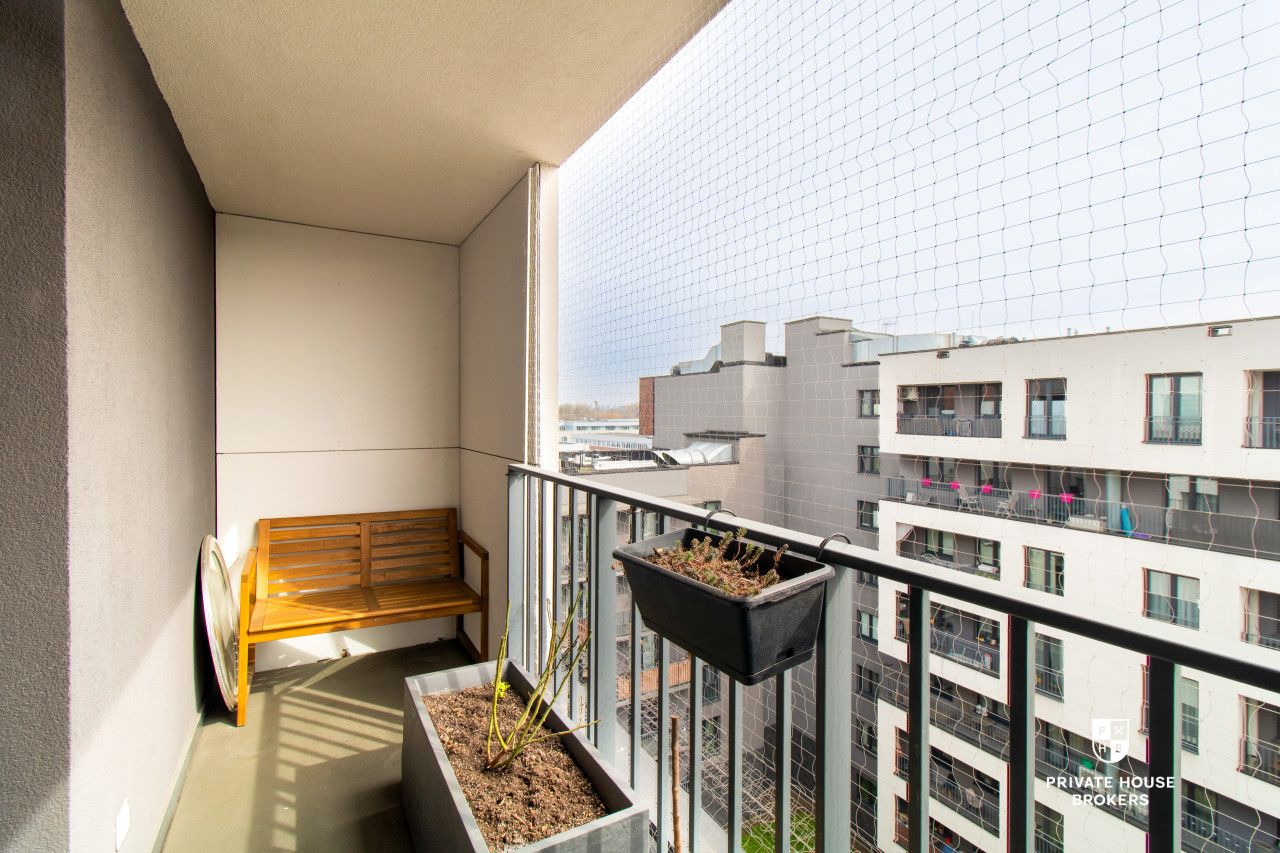 7th floor | balcony | courtyard view | Zabłocie - Apartment - Rent - Kraków, Podgórze