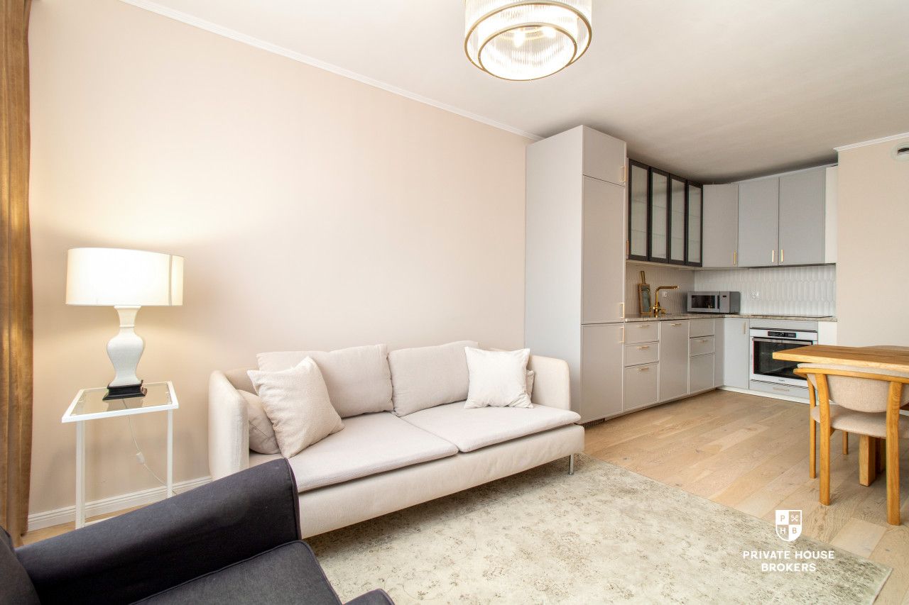 7th floor | balcony | courtyard view | Zabłocie - Apartment - Rent - Kraków, Podgórze