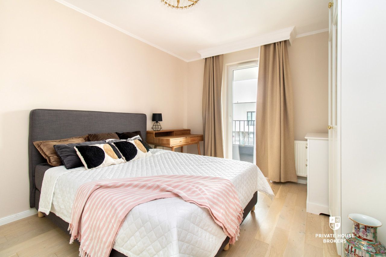 7th floor | balcony | courtyard view | Zabłocie - Apartment - Rent - Kraków, Podgórze