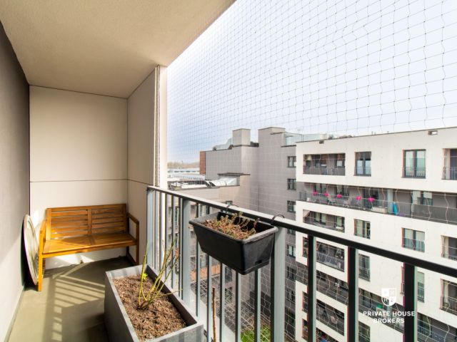 7th floor | balcony | courtyard view | Zabłocie - Apartment - Rent - Kraków, Podgórze