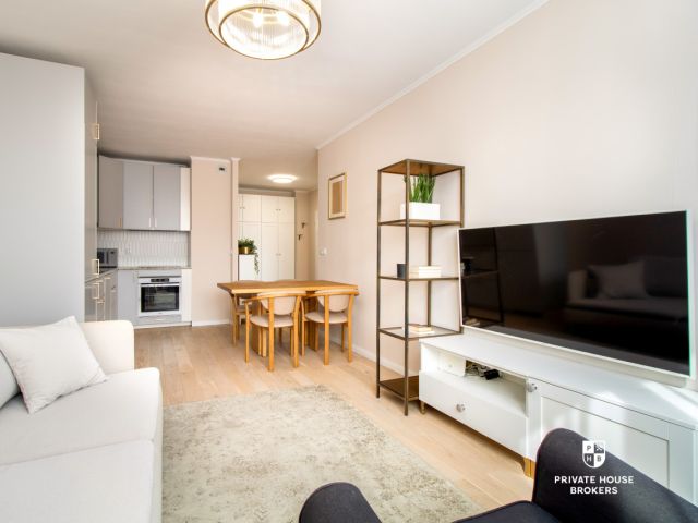 7th floor | balcony | courtyard view | Zabłocie - Apartment - Rent - Kraków, Podgórze