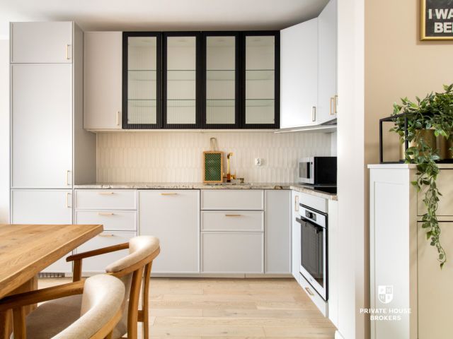 7th floor | balcony | courtyard view | Zabłocie - Apartment - Rent - Kraków, Podgórze