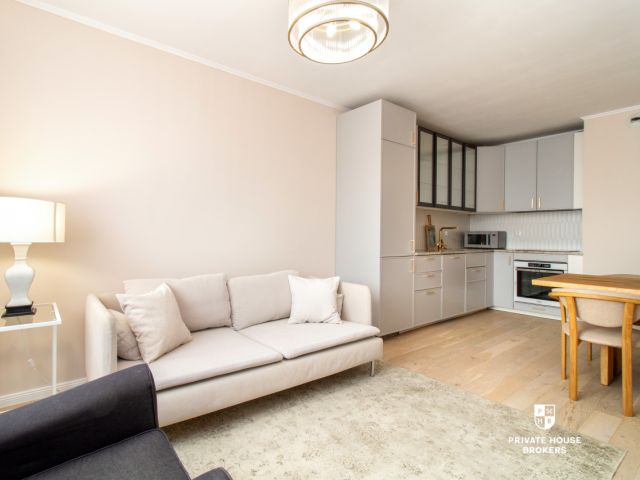 7th floor | balcony | courtyard view | Zabłocie - Apartment - Rent - Kraków, Podgórze