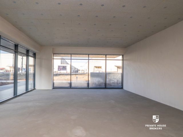 Commercial space for rent Centralna street 93 sqm - Commercial premises - Rent - Kraków, Nowa Huta