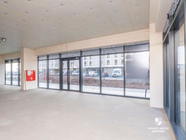Commercial space for rent Centralna street 93 sqm - Commercial premises - Rent - Kraków, Nowa Huta