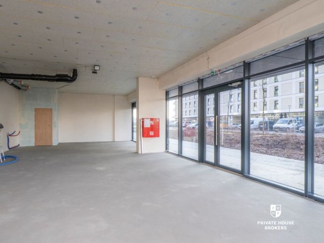 Commercial space for rent Centralna street 93 sqm - Commercial premises - Rent - Kraków, Nowa Huta