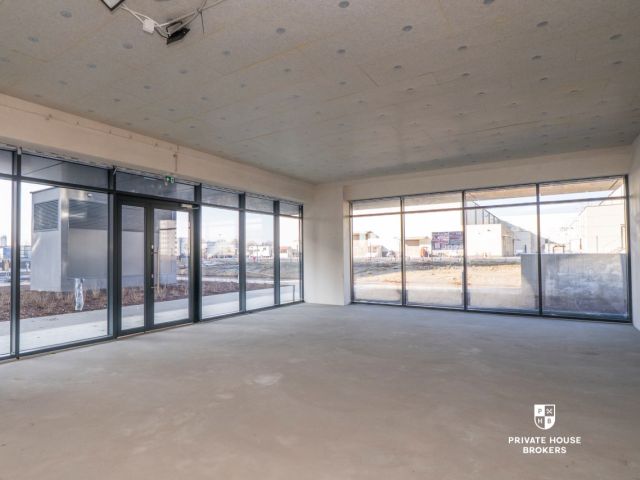 Lokal handlowo- usługowy Centralna 49 mkw - Lokal użytkowy - Wynajem - Kraków, Nowa Huta