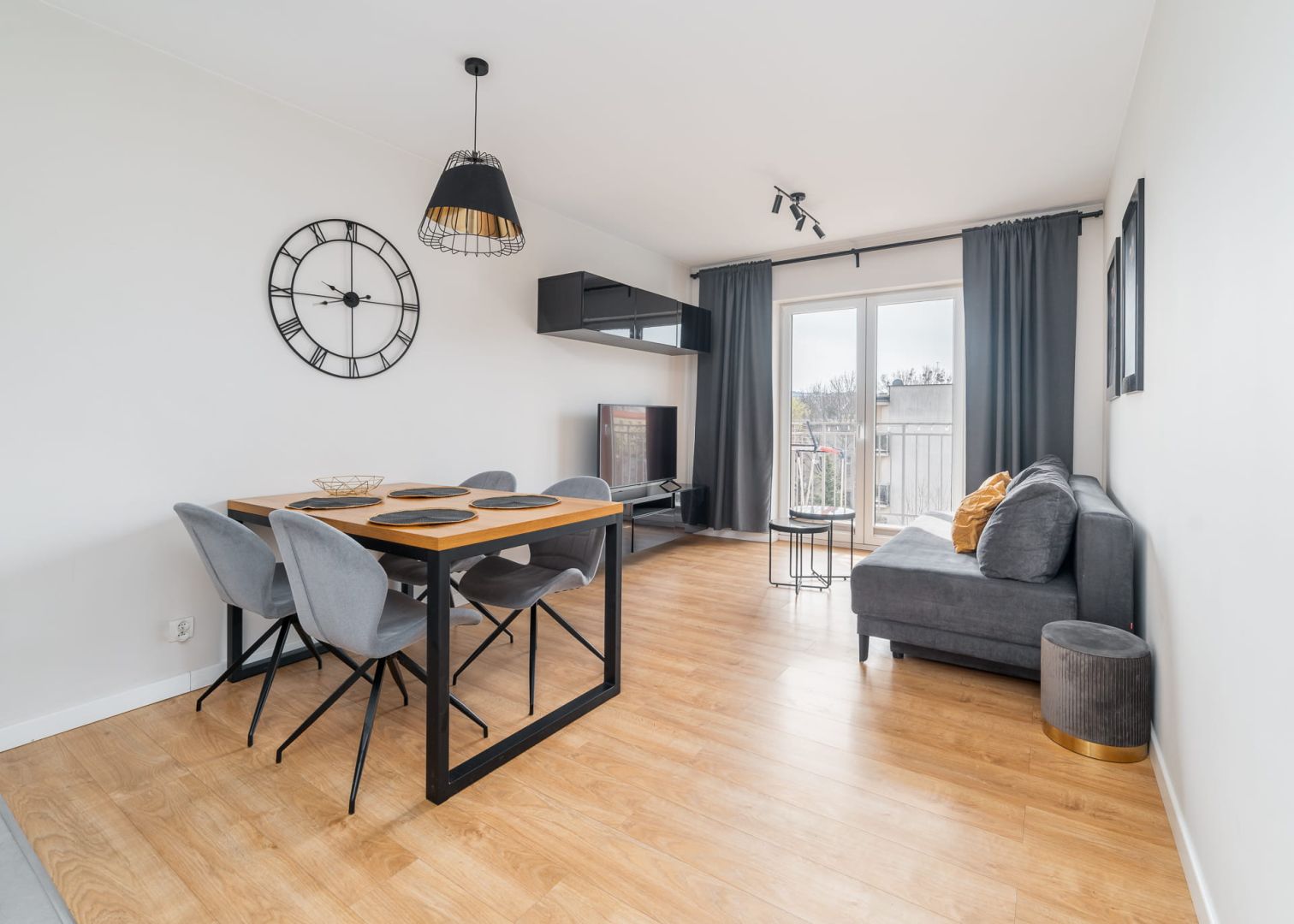 A functional 30 m² apartment is available for rent on Różyckiego Street in Łódź - Apartment - Rent - Łódź, Górna