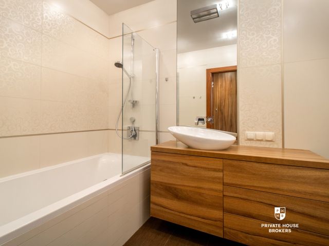 Komfortowe, 2 pokojowe mieszkanie! Emaus - Mieszkanie - Wynajem - Kraków, Krowodrza / Zwierzyniec