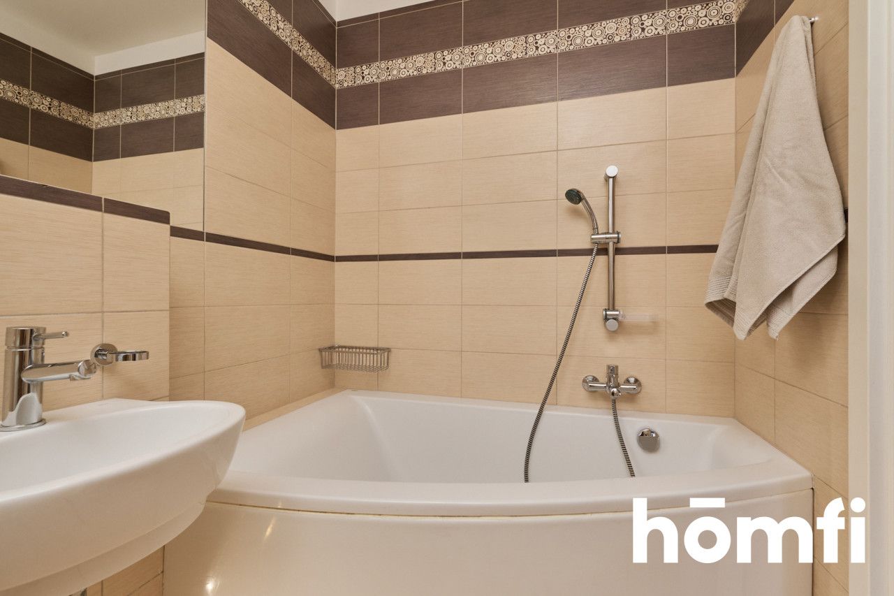 Sunny 2-room apartment with two balconies at Osiedle Morelowe, Muchobór Wielki - Apartment - Sale - Wrocław, Fabryczna / Muchobór Wielki