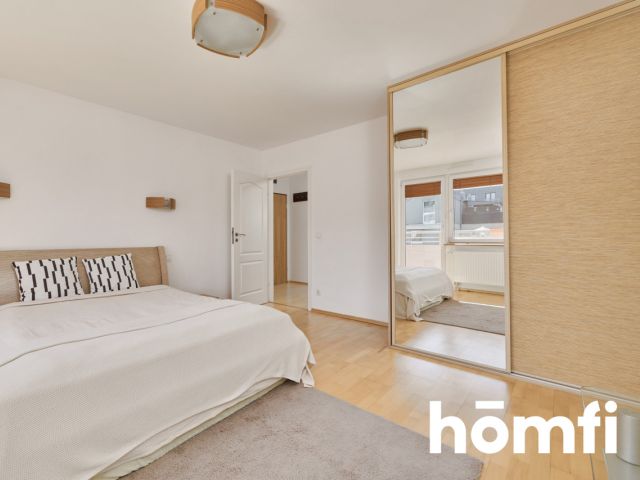 Sunny 2-room apartment with two balconies at Osiedle Morelowe, Muchobór Wielki - Apartment - Sale - Wrocław, Fabryczna / Muchobór Wielki