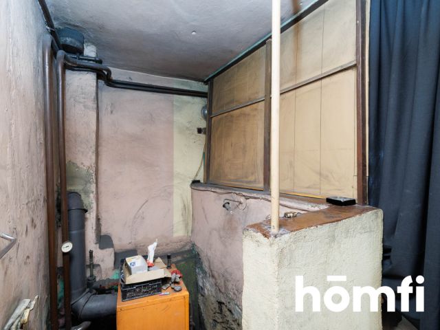 SINGLE-FAMILY HOUSE IN A QUIET NEIGHBORHOOD IN NEED OF RENOVATION - House - Sale - Wielicki, Niepołomice