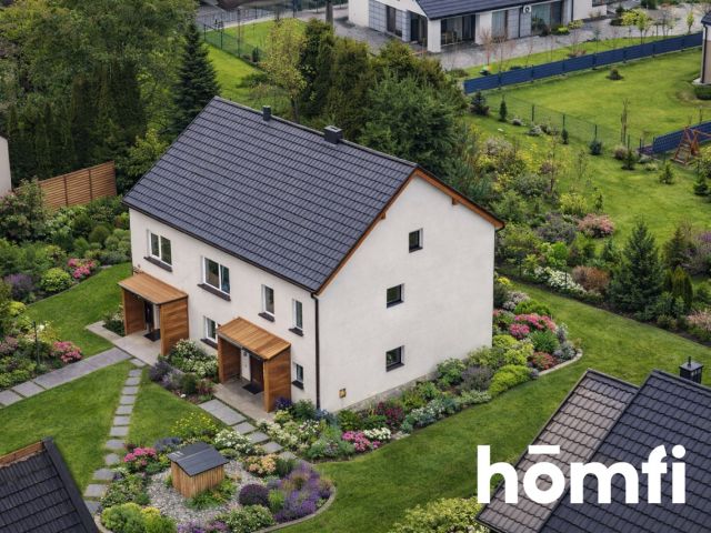 SINGLE-FAMILY HOUSE IN A QUIET NEIGHBORHOOD IN NEED OF RENOVATION - House - Sale - Wielicki, Niepołomice