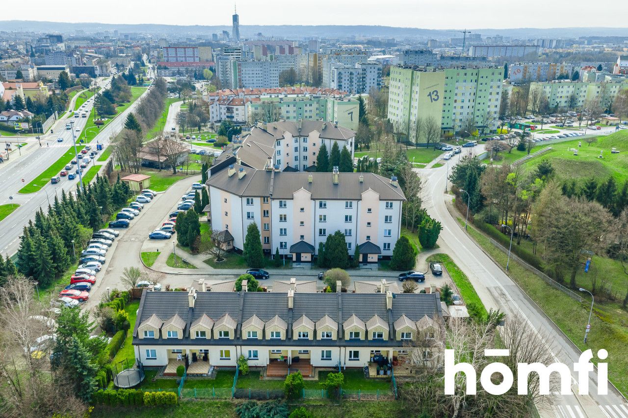 NIE ZNAJDZIESZ LEPIEJ ZLOKALIZOWANEJ SZEREGÓWKI Z GARAŻEM I OGRÓDKIEM - Dom - Sprzedaż - Rzeszów, Franciszka Kotuli