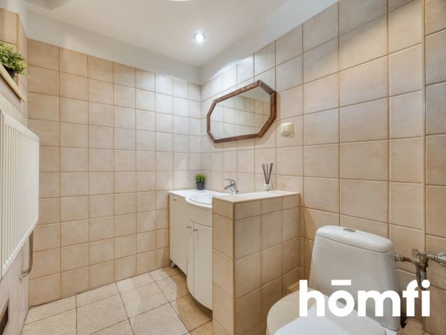 YOU WON'T FIND A BETTER LOCATED RETAIL HOUSE WITH A GARAGE AND GARDEN - Дім - Продаж - Rzeszów, Franciszka Kotuli