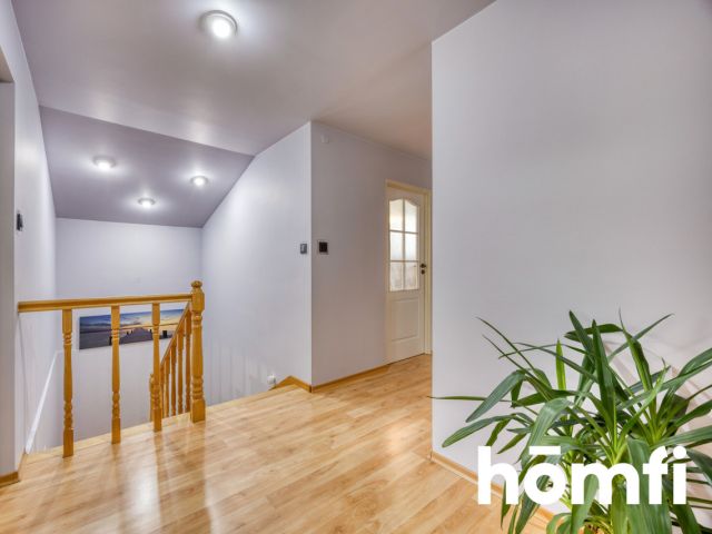 YOU WON'T FIND A BETTER LOCATED RETAIL HOUSE WITH A GARAGE AND GARDEN - Дім - Продаж - Rzeszów, Franciszka Kotuli