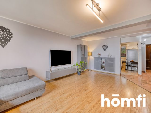 YOU WON'T FIND A BETTER LOCATED RETAIL HOUSE WITH A GARAGE AND GARDEN - Дім - Продаж - Rzeszów, Franciszka Kotuli