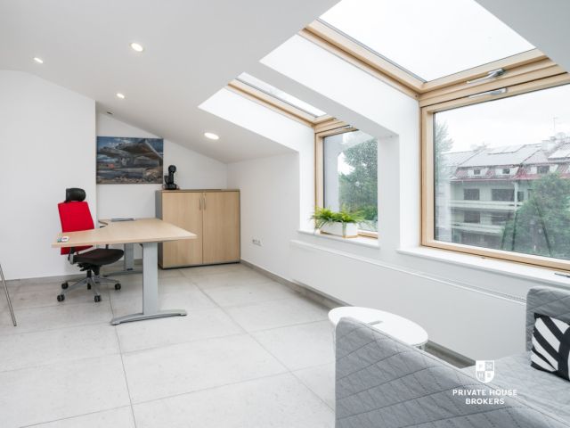 Office space for sell 192 sqm - Комерційне приміщення - Продаж - Kraków, Krowodrza / Wola Justowska
