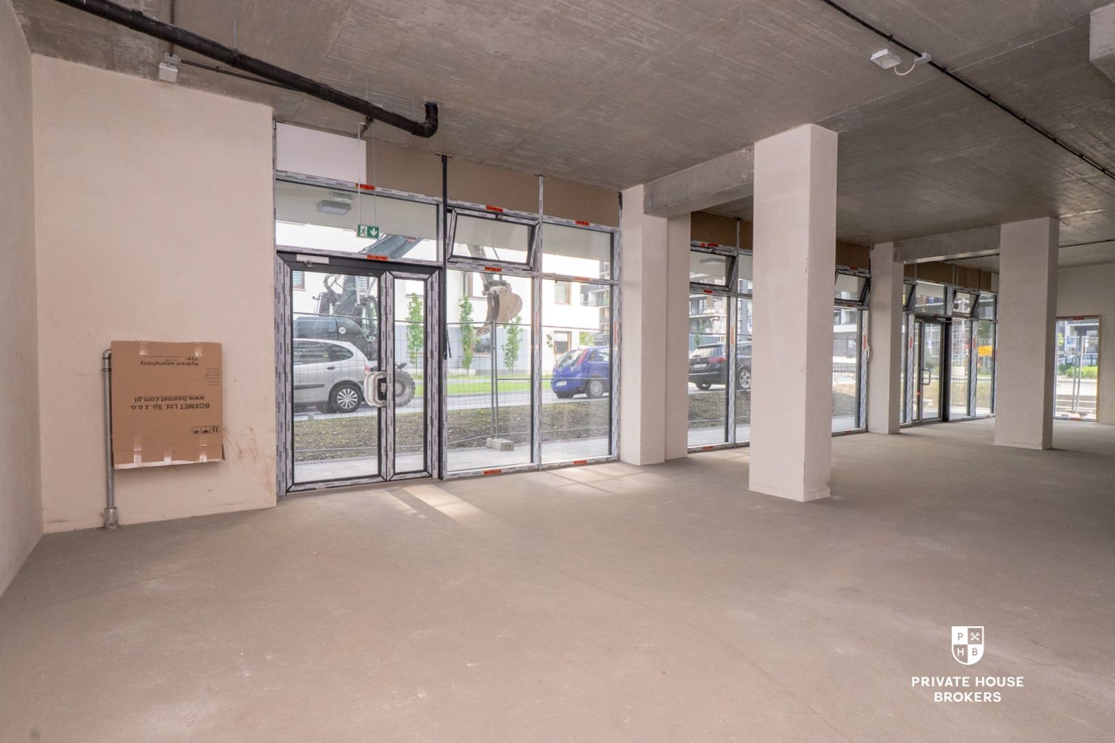 Commercial space for sell 157 sqm Powstańców street - Commercial premises - Sale - Kraków, Nowa Huta