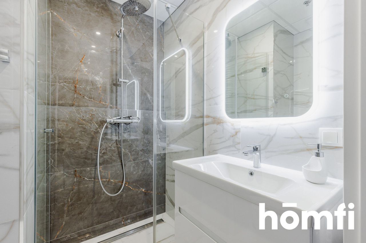 Studio apartment in Wola with a parking space - Apartment - Rent - Warszawa, Wola