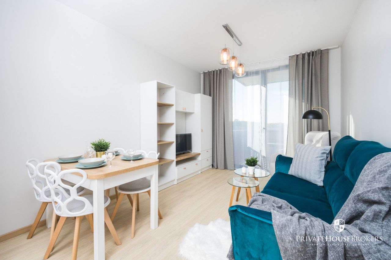 A spacious, two-room apartment at Wizjonerów Street - Квартира - Оренда - Kraków, Krowodrza / Bronowice