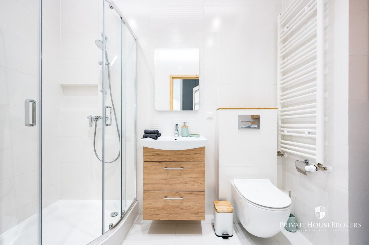 A spacious, two-room apartment at Wizjonerów Street - Квартира - Оренда - Kraków, Krowodrza / Bronowice
