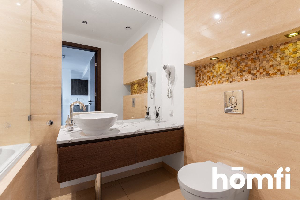 Apartment in Warsaw - Platinum Towers - Apartment - Sale - Warszawa, Śródmieście
