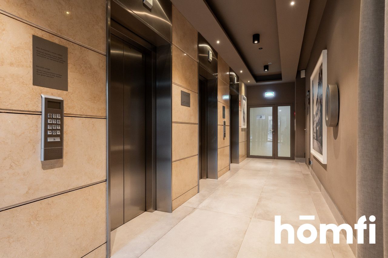 Apartment in Warsaw - Platinum Towers - Apartment - Sale - Warszawa, Śródmieście